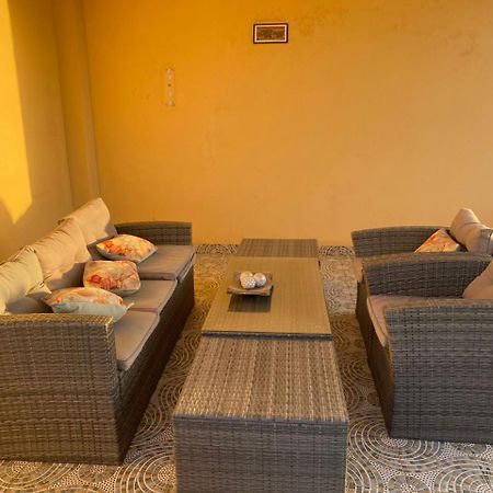 Residence Adja Binta Kane Sour Дакар Екстериор снимка