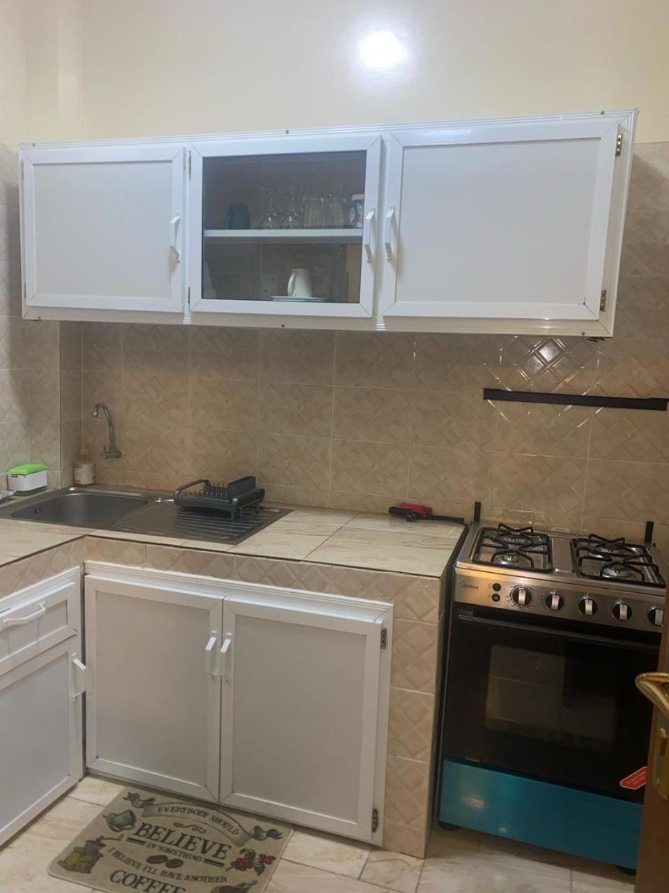 Residence Adja Binta Kane Sour Дакар Екстериор снимка