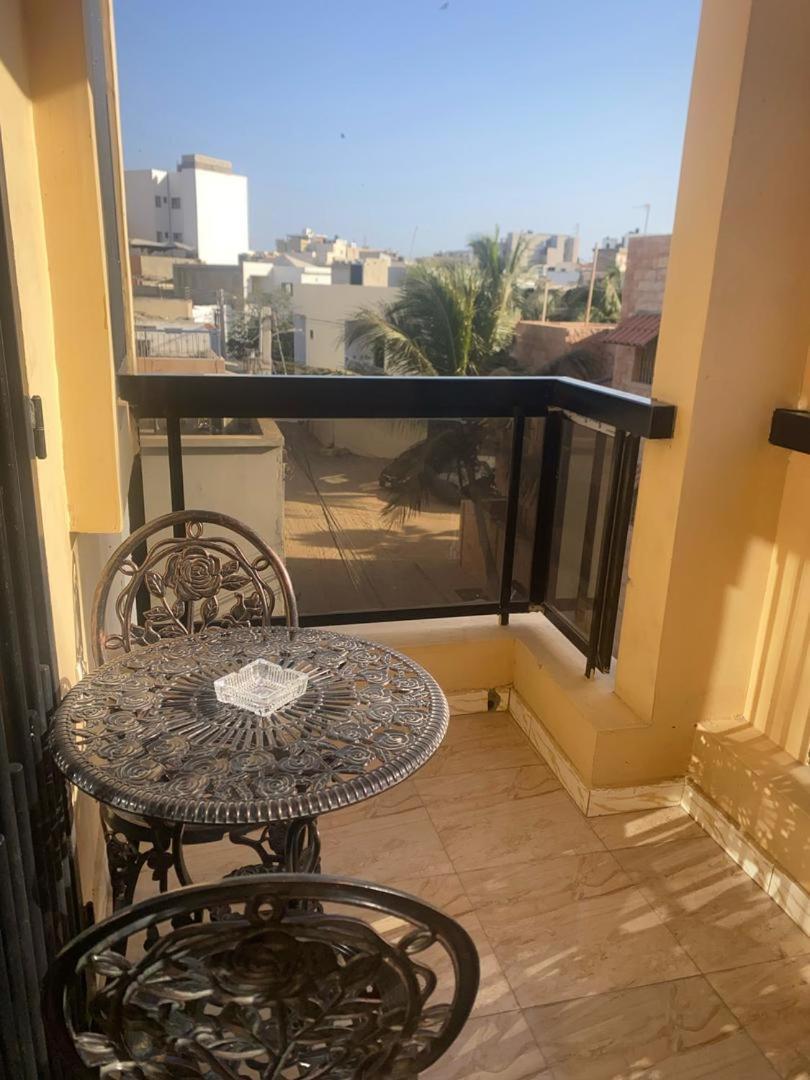 Residence Adja Binta Kane Sour Дакар Екстериор снимка