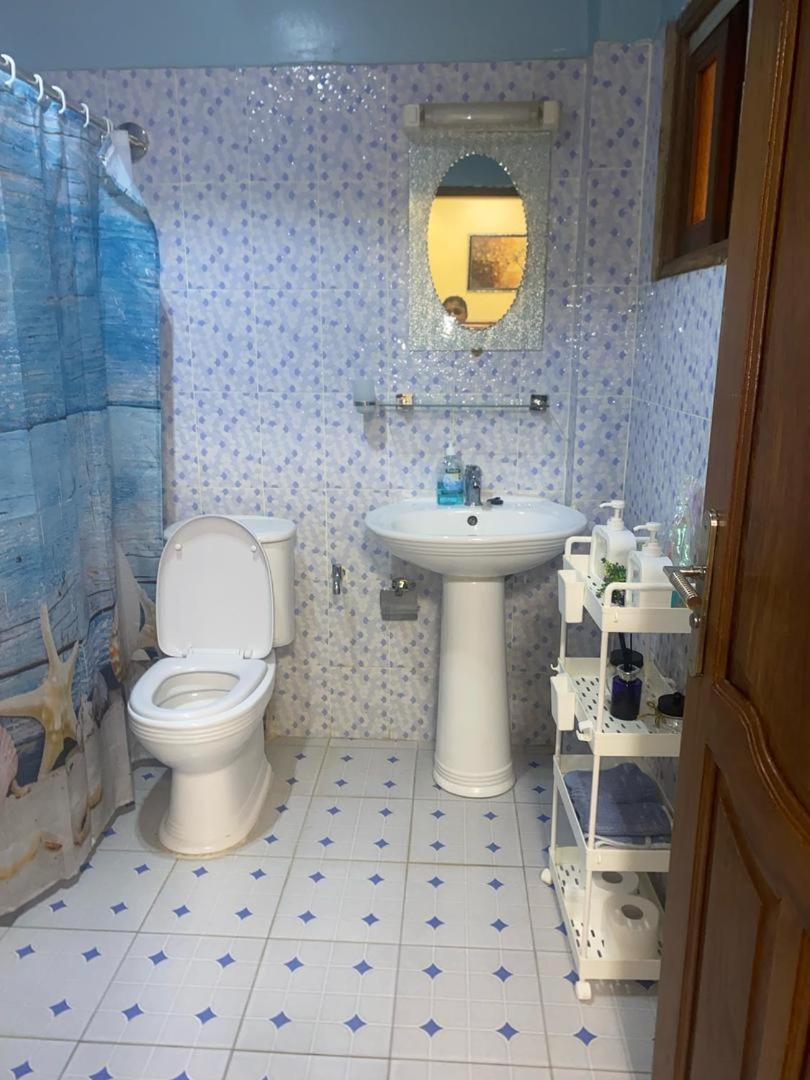 Residence Adja Binta Kane Sour Дакар Екстериор снимка